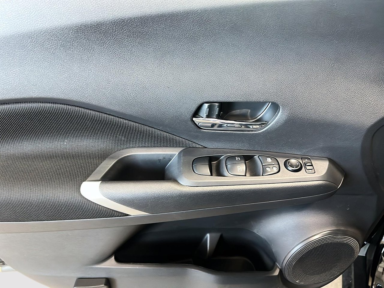 2022 Nissan Kicks SV-9