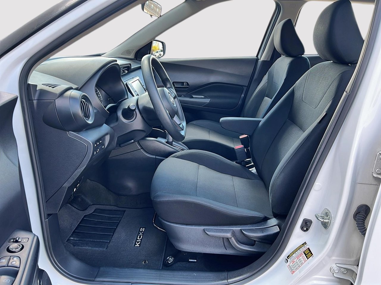 Nissan Kicks S 2024-8