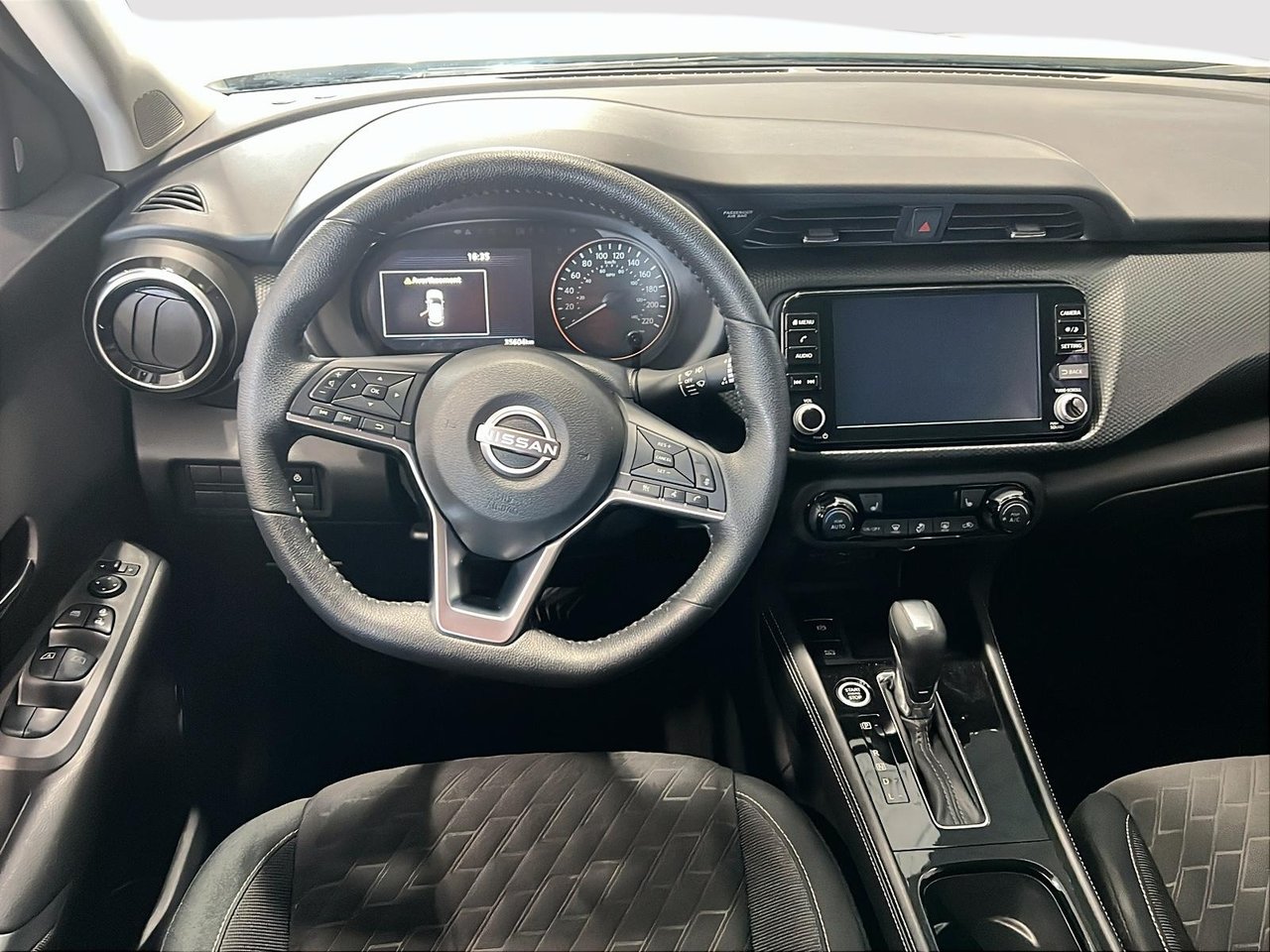 2024 Nissan Kicks SV-8