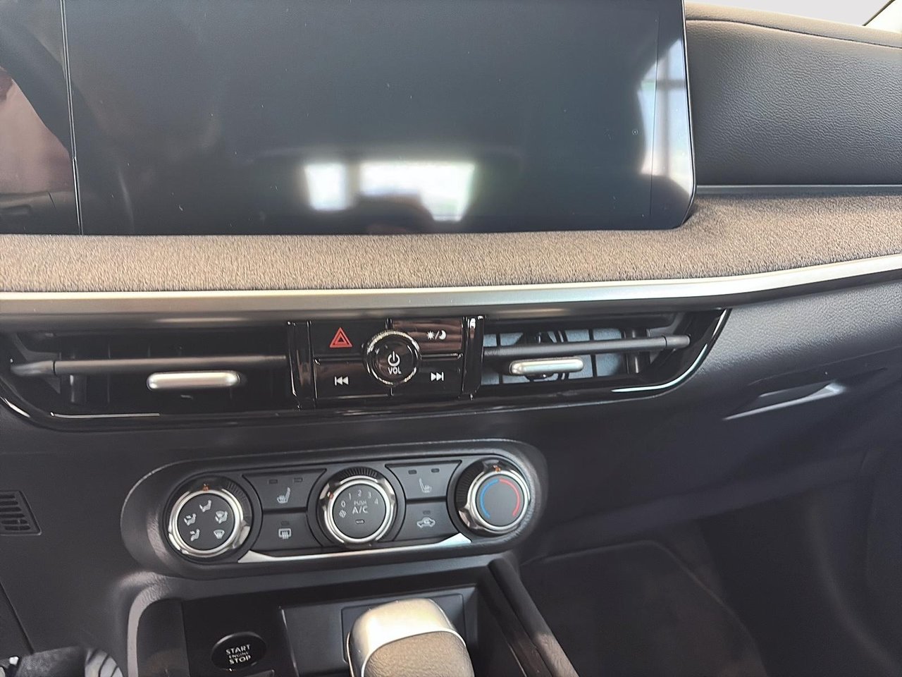 Nissan Kicks S 2026-12