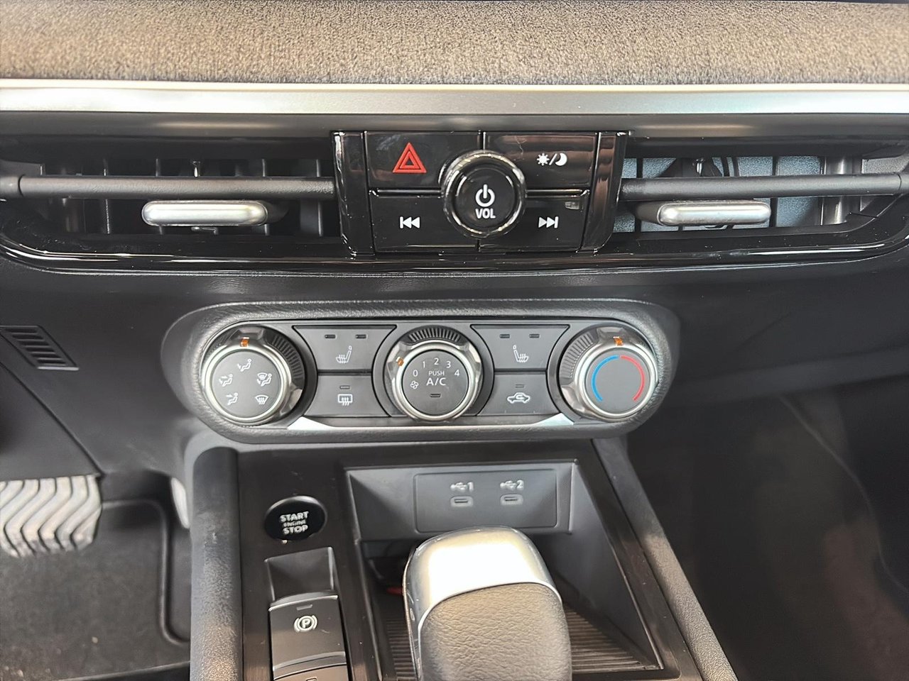 Nissan Kicks S 2026-15