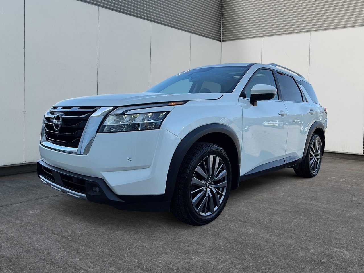 Nissan Pathfinder SL 2022-0