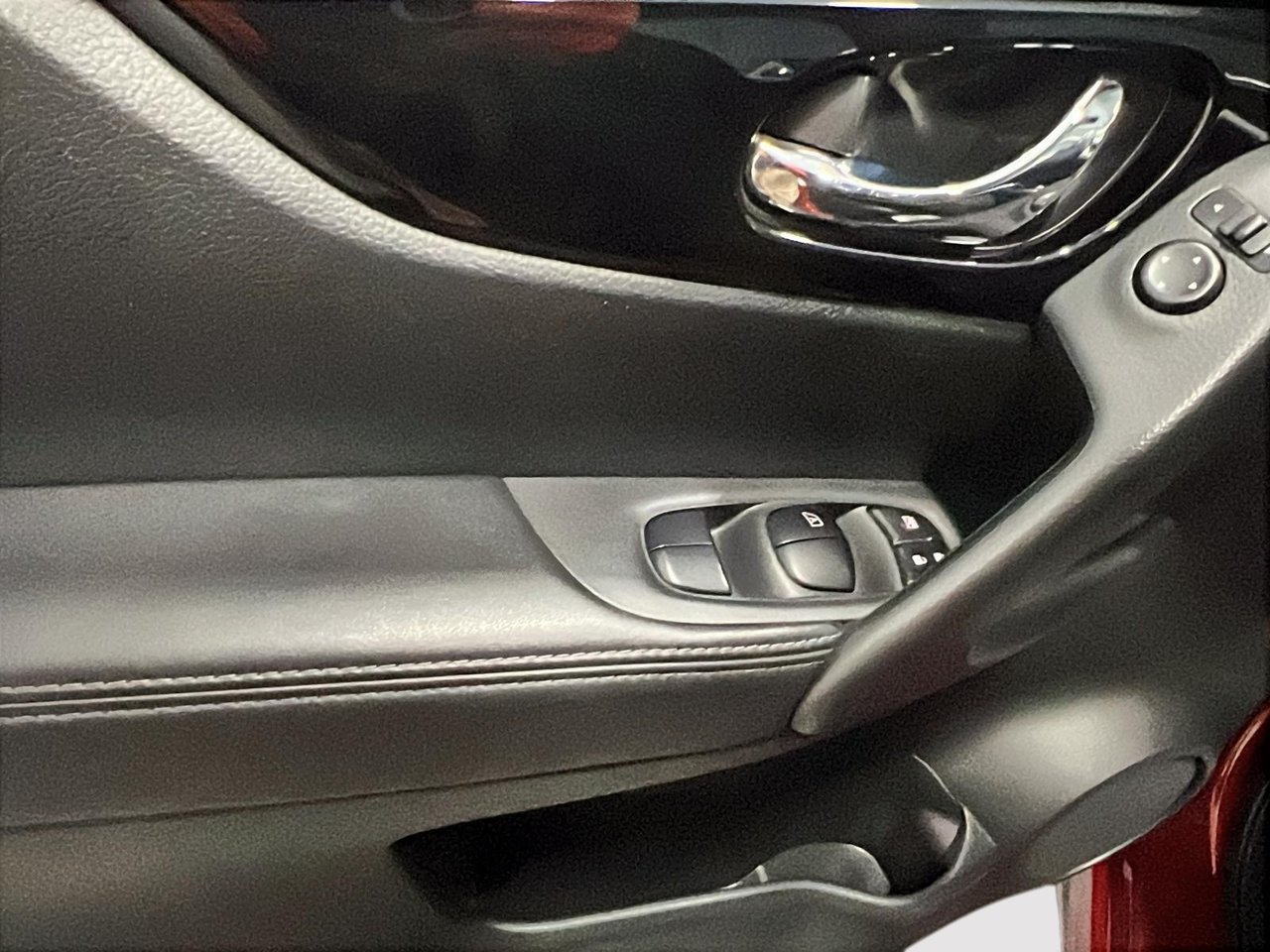 Nissan Qashqai SV 2020-8