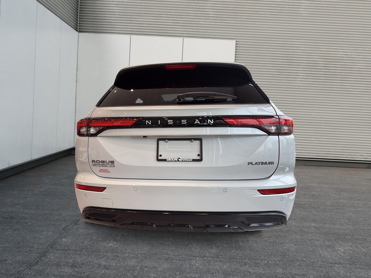 2026 Nissan Rogue Plug-In Hybrid Platinum-2