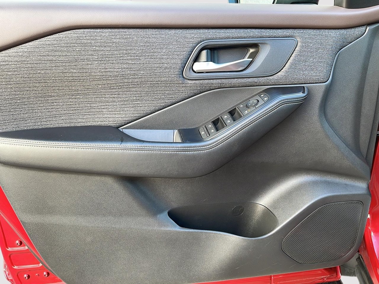 2021 Nissan Rogue SV AWD-10