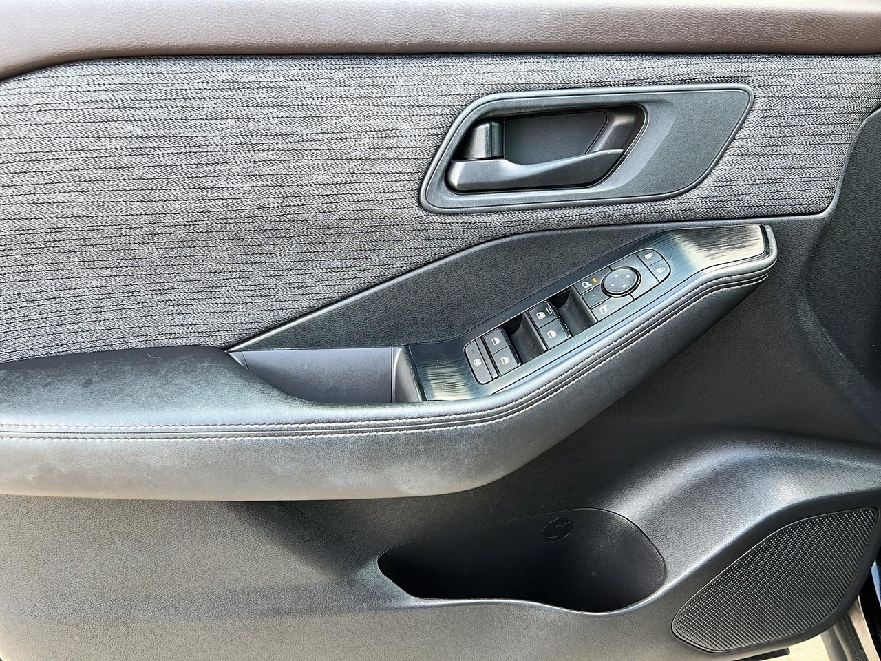 2021 Nissan Rogue S-10