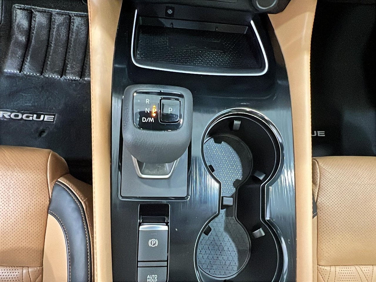 Nissan Rogue Platinum AWD 2021-14