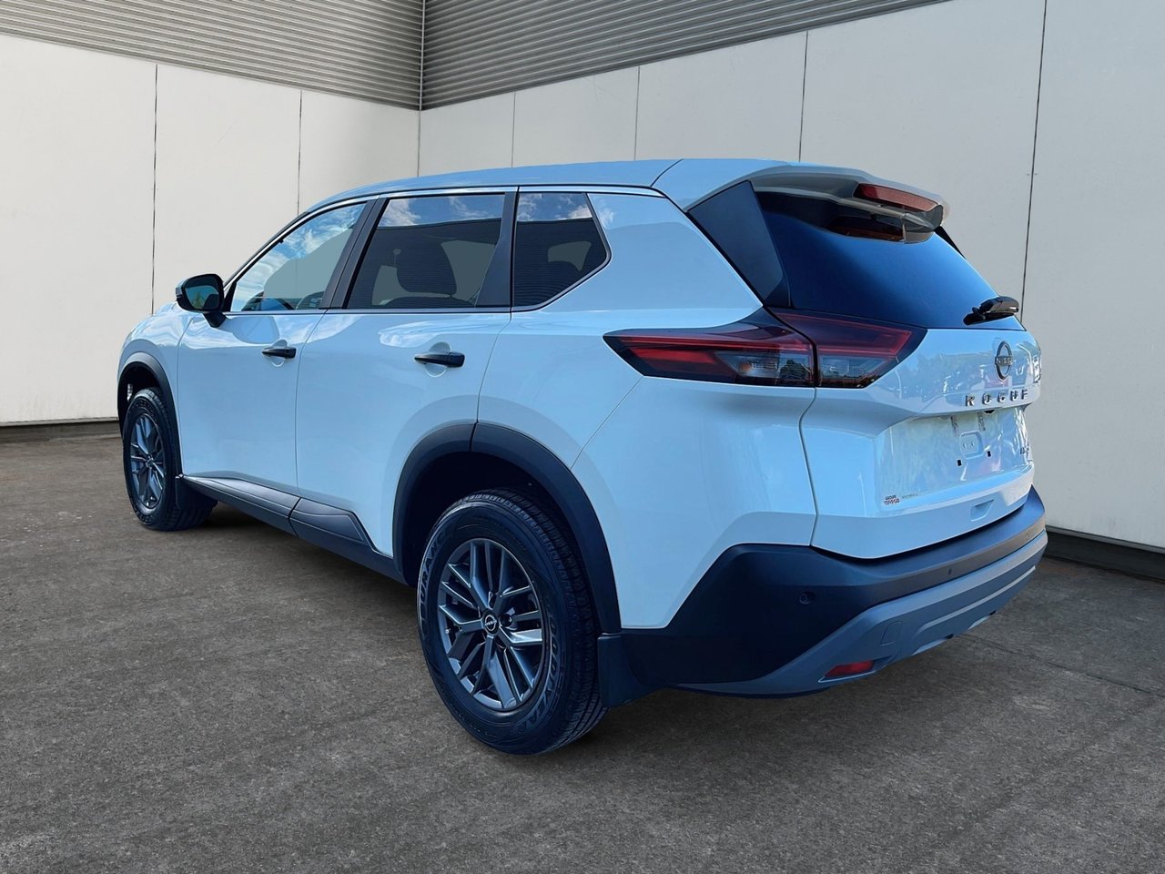 Nissan Rogue S AWD 2023-3