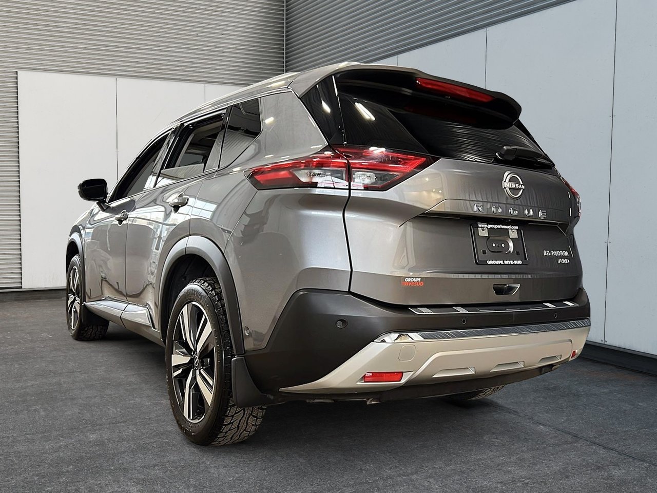 Nissan Rogue Platinum 2023-3