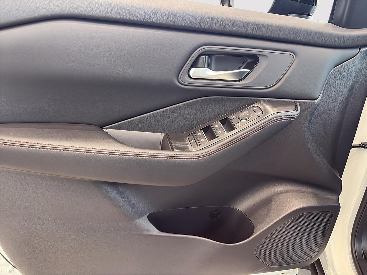Nissan Rogue Rock Creek 2026-10