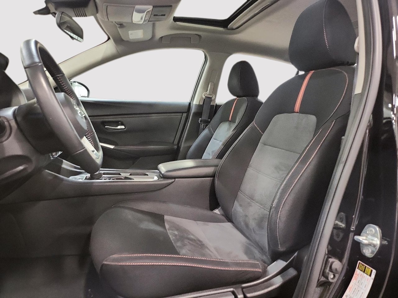 Nissan Sentra SR 2023-8