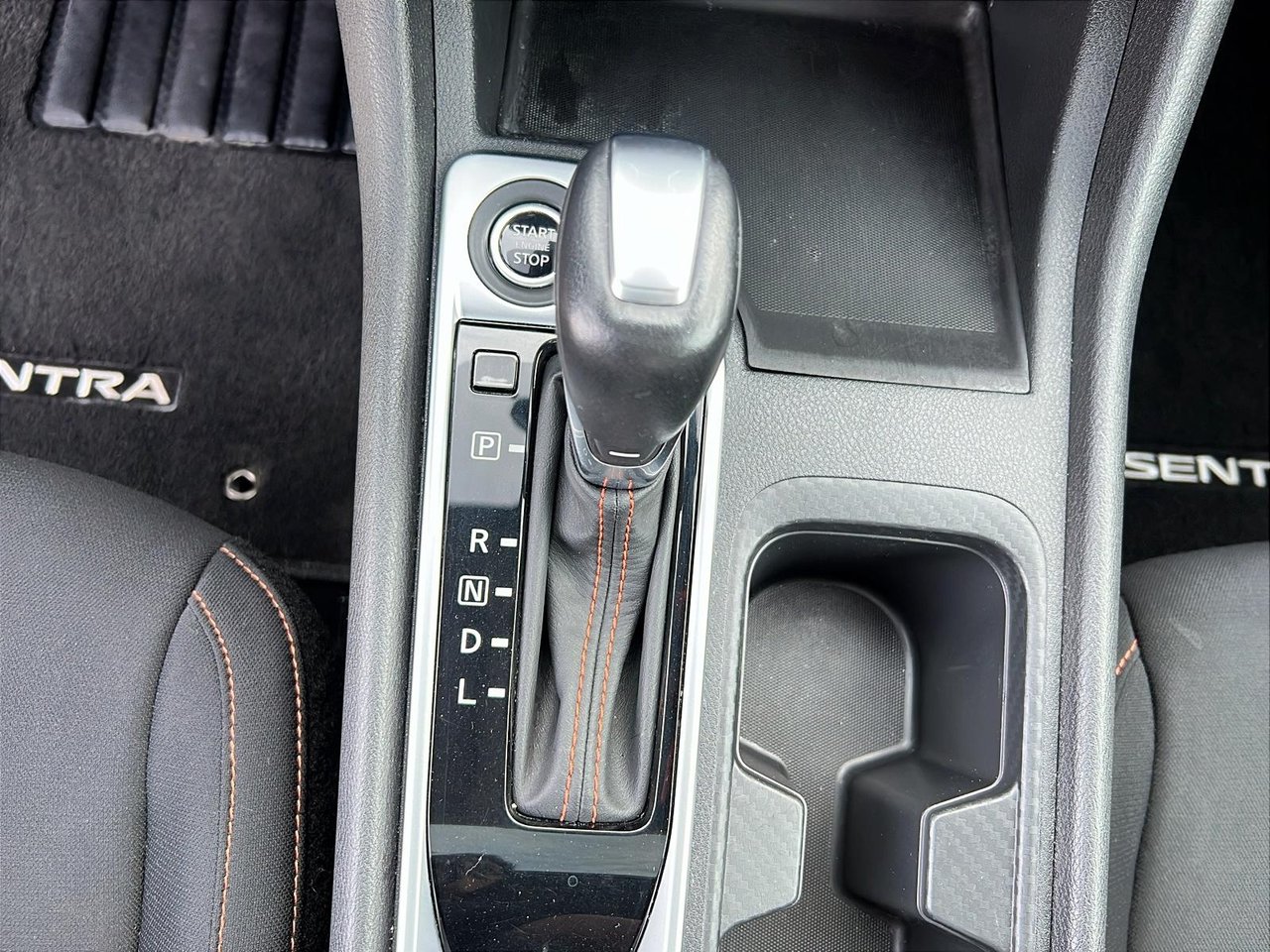Nissan Sentra SR 2023-14