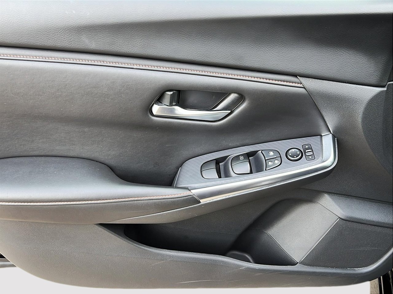 Nissan Sentra SR 2023-10