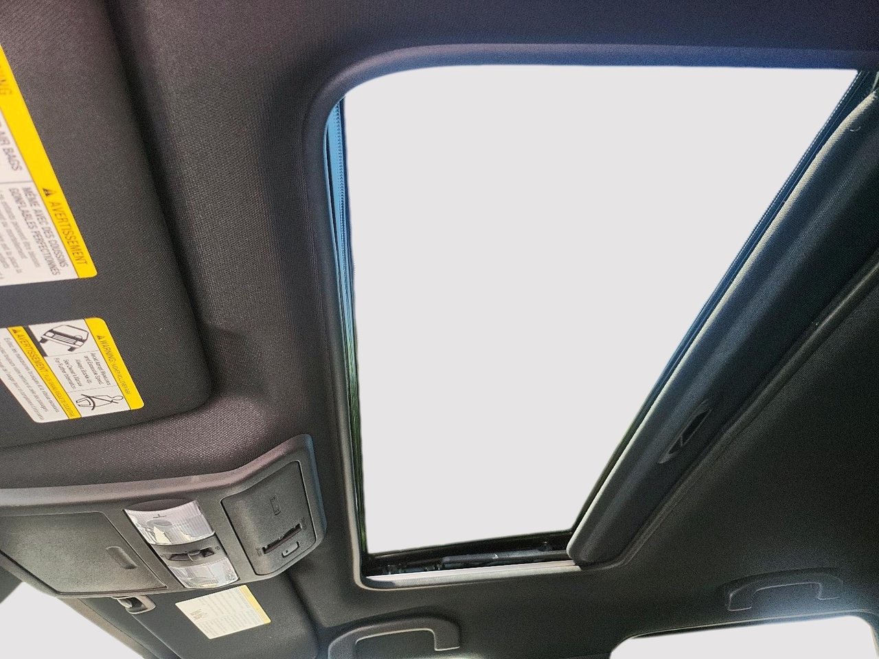 2022 Nissan Frontier PRO-4X-16