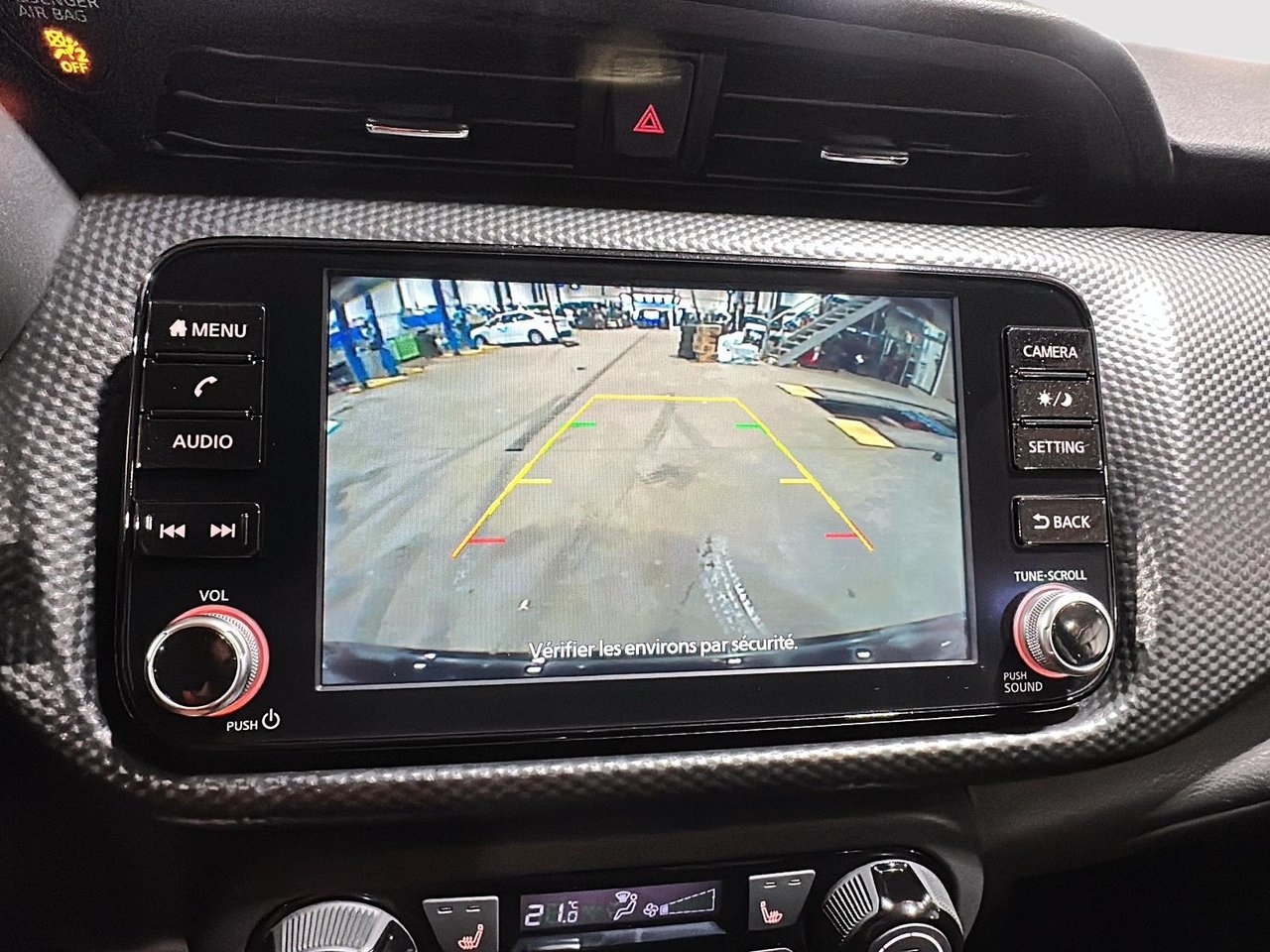 Nissan Kicks Play SV 2025-15