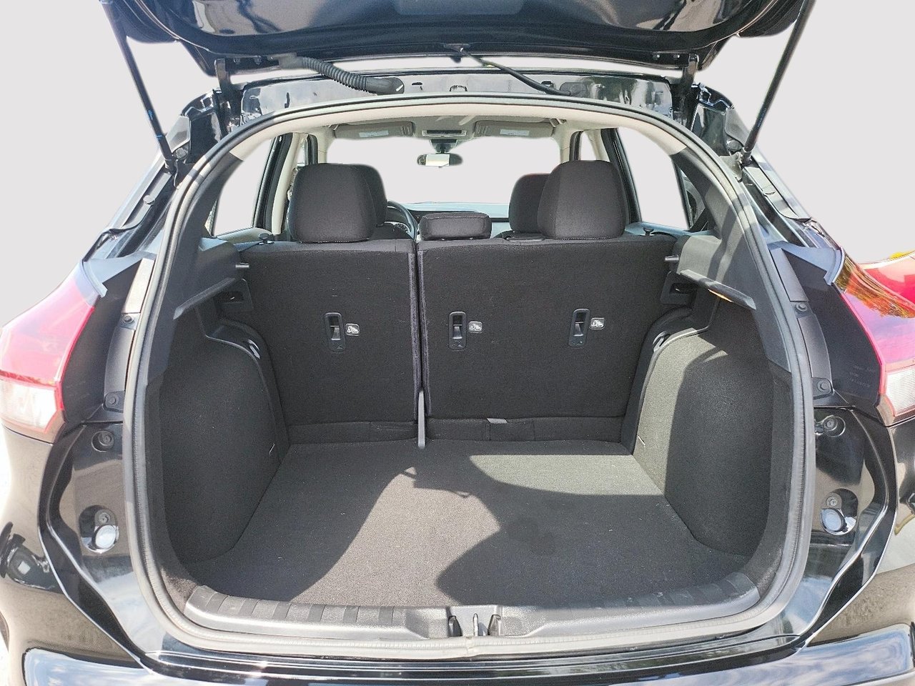 2021 Nissan Kicks S-5