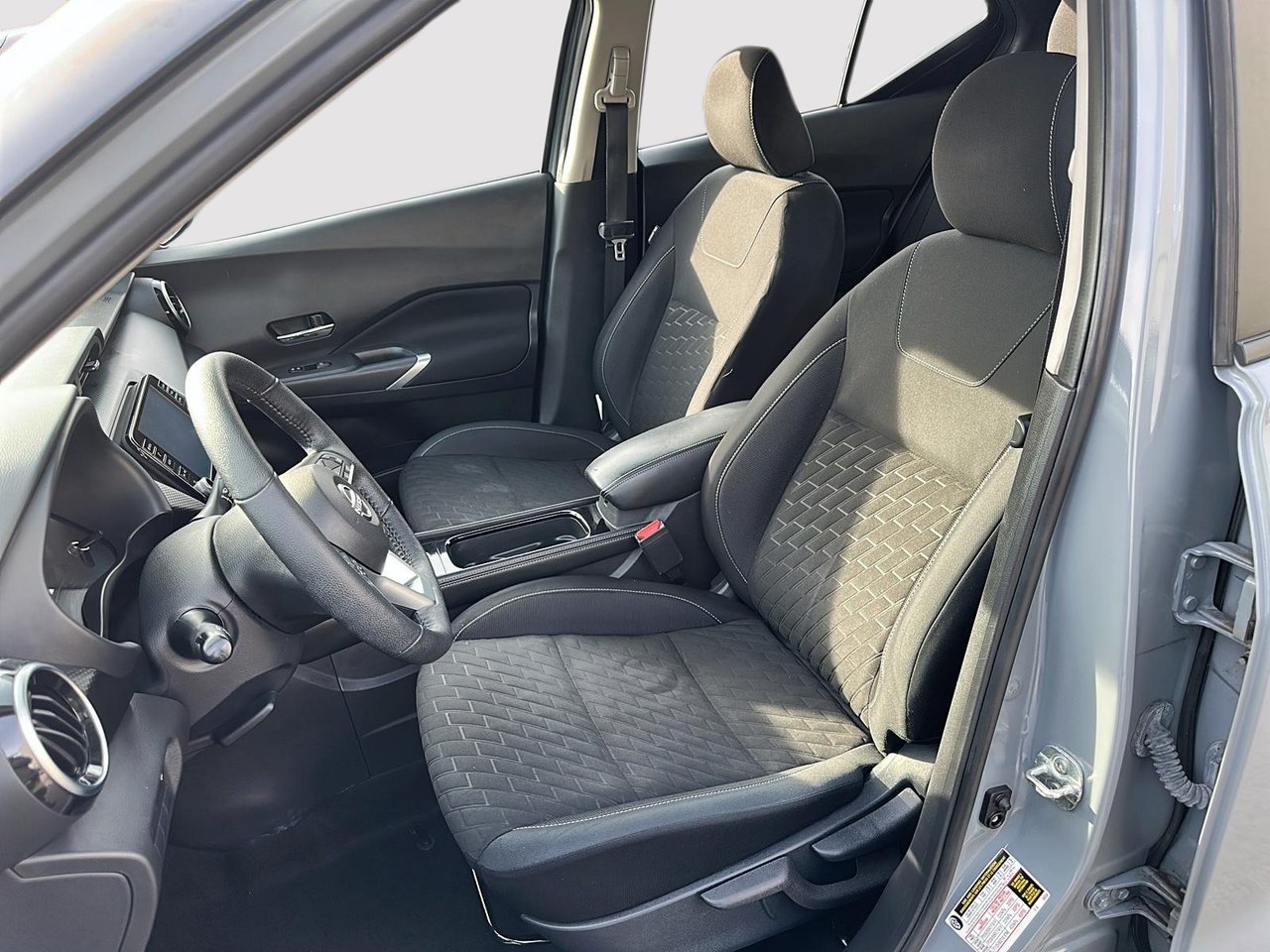 Nissan Kicks SV 2022-8