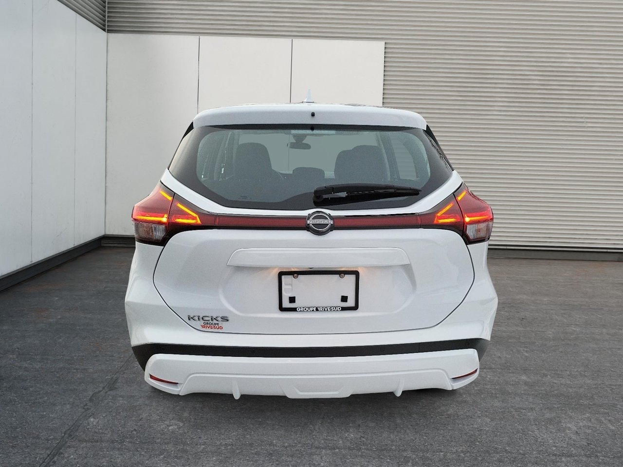 2024 Nissan Kicks S-2