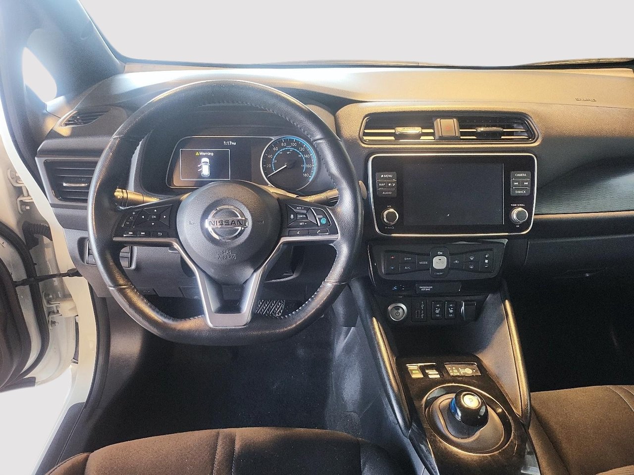Nissan LEAF SV 2022-9