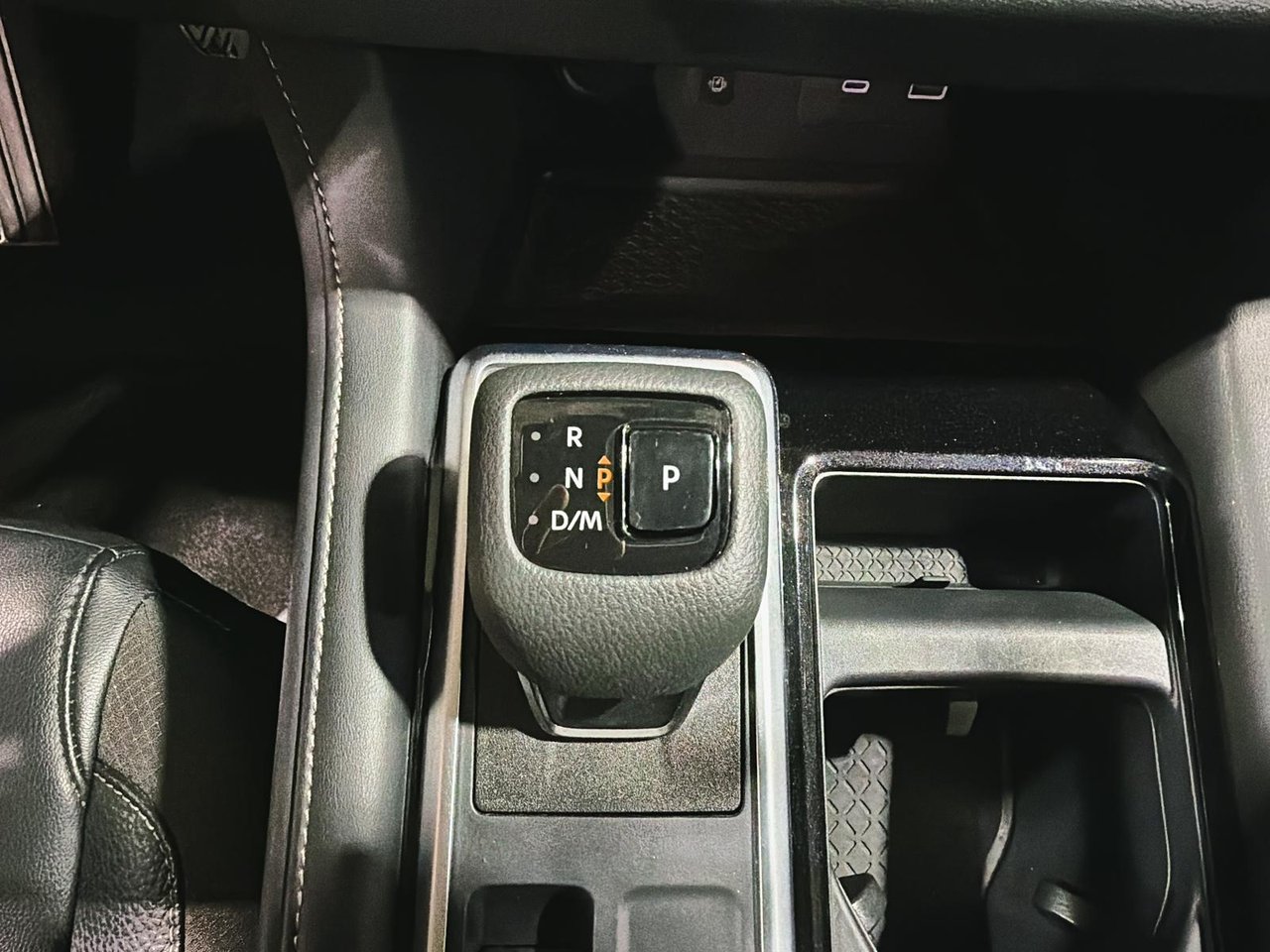 Nissan Pathfinder SL AWD 2024-15