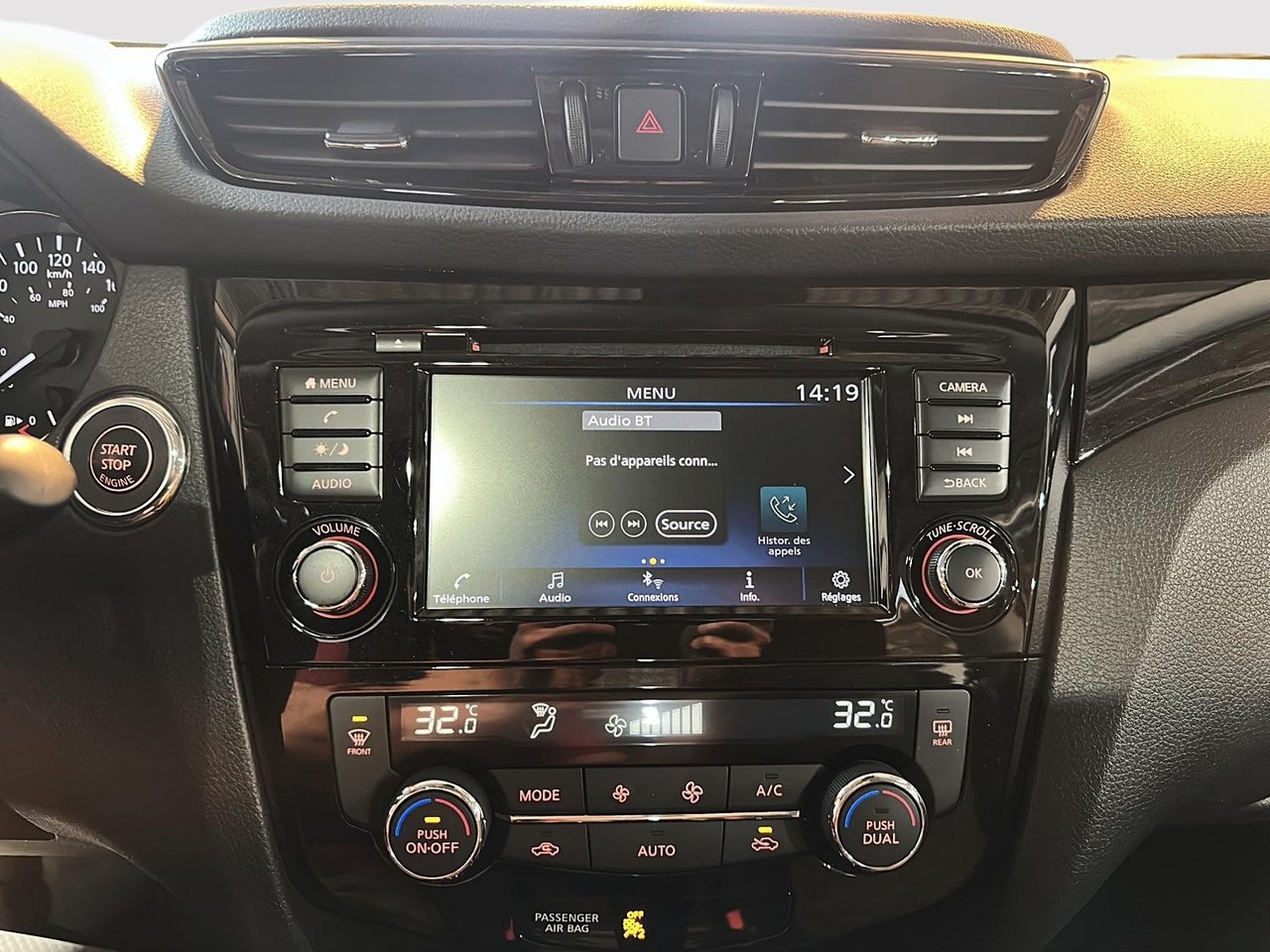 2023 Nissan Qashqai SV-18