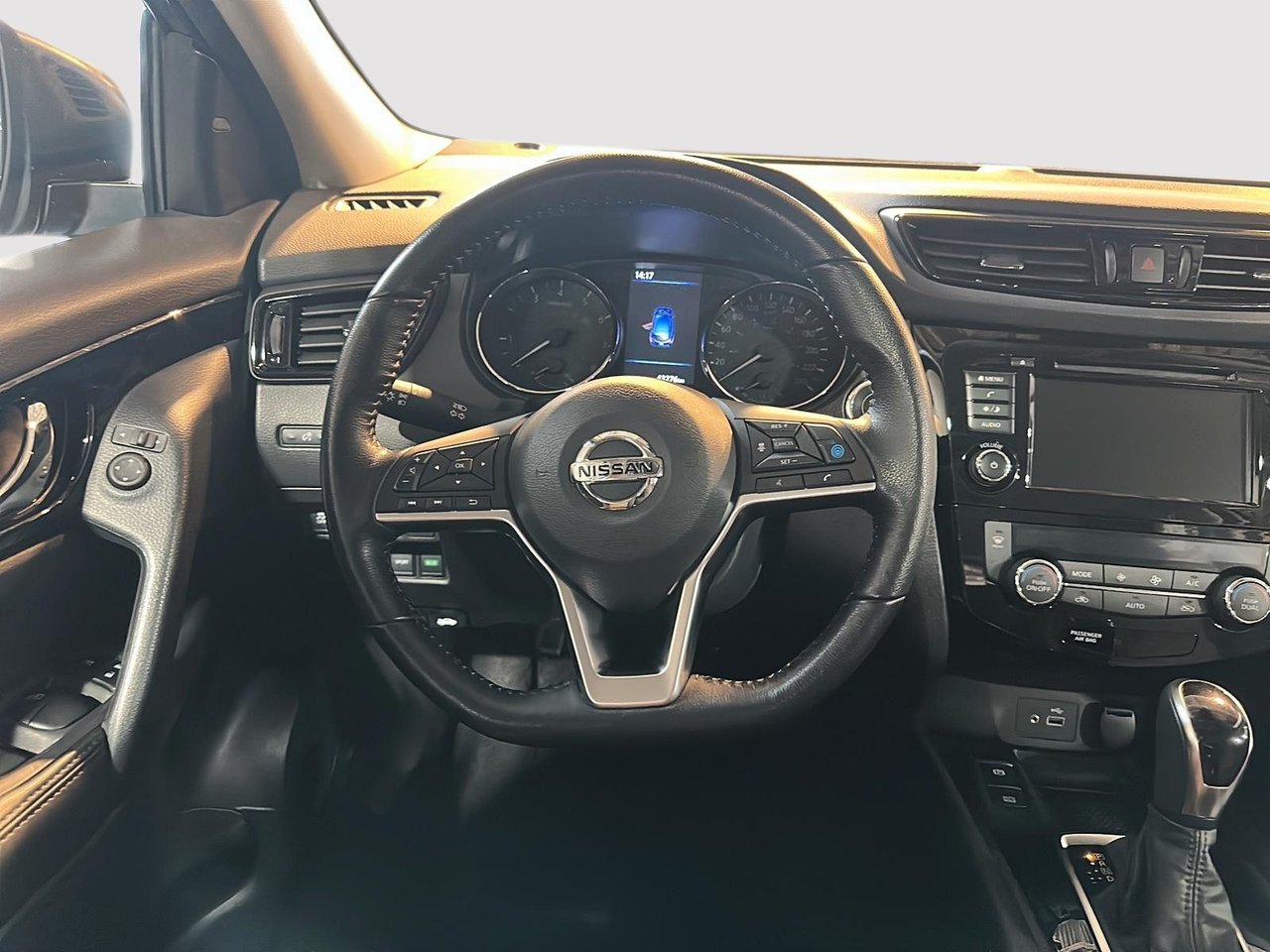 2023 Nissan Qashqai SV-11