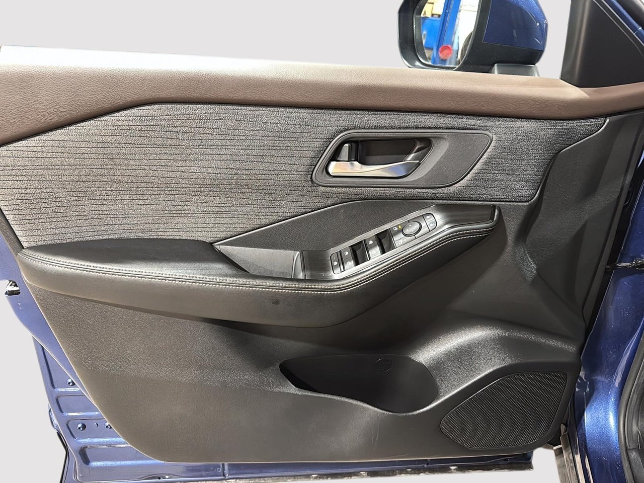 2023 Nissan Rogue SV AWD-10