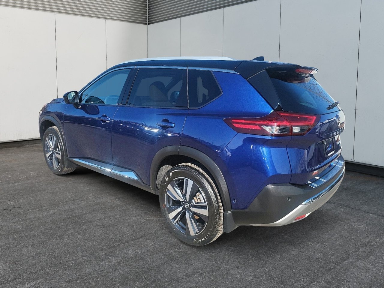 2023 Nissan Rogue PLATINUM AWD-3