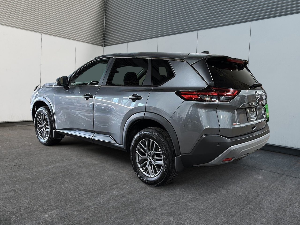 2023 Nissan Rogue S-3