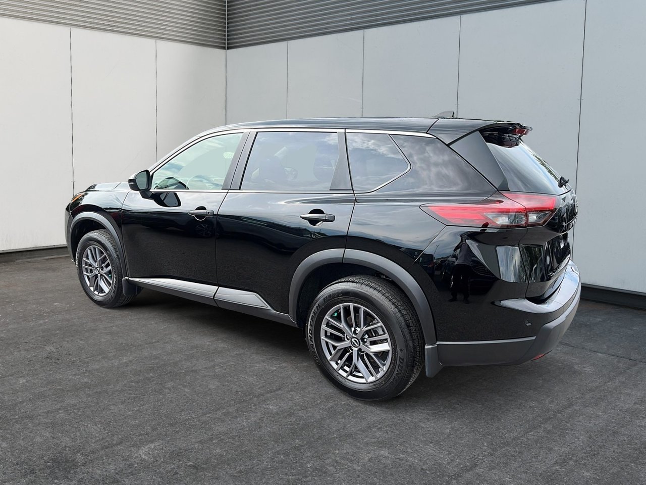 2024 Nissan Rogue S AWD-3