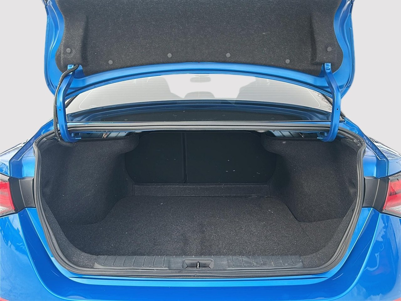 Nissan Sentra SR 2024-5