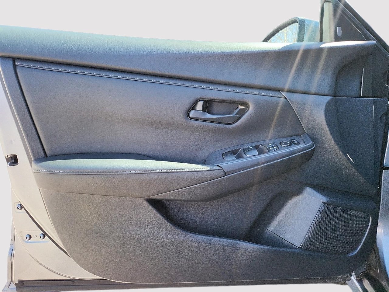 Nissan Sentra S 2024-10