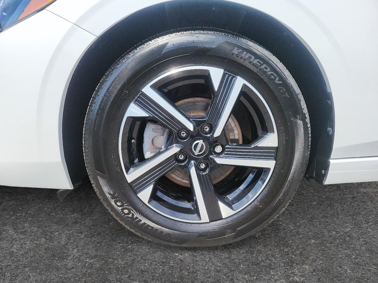 Nissan Sentra SV 2024-6