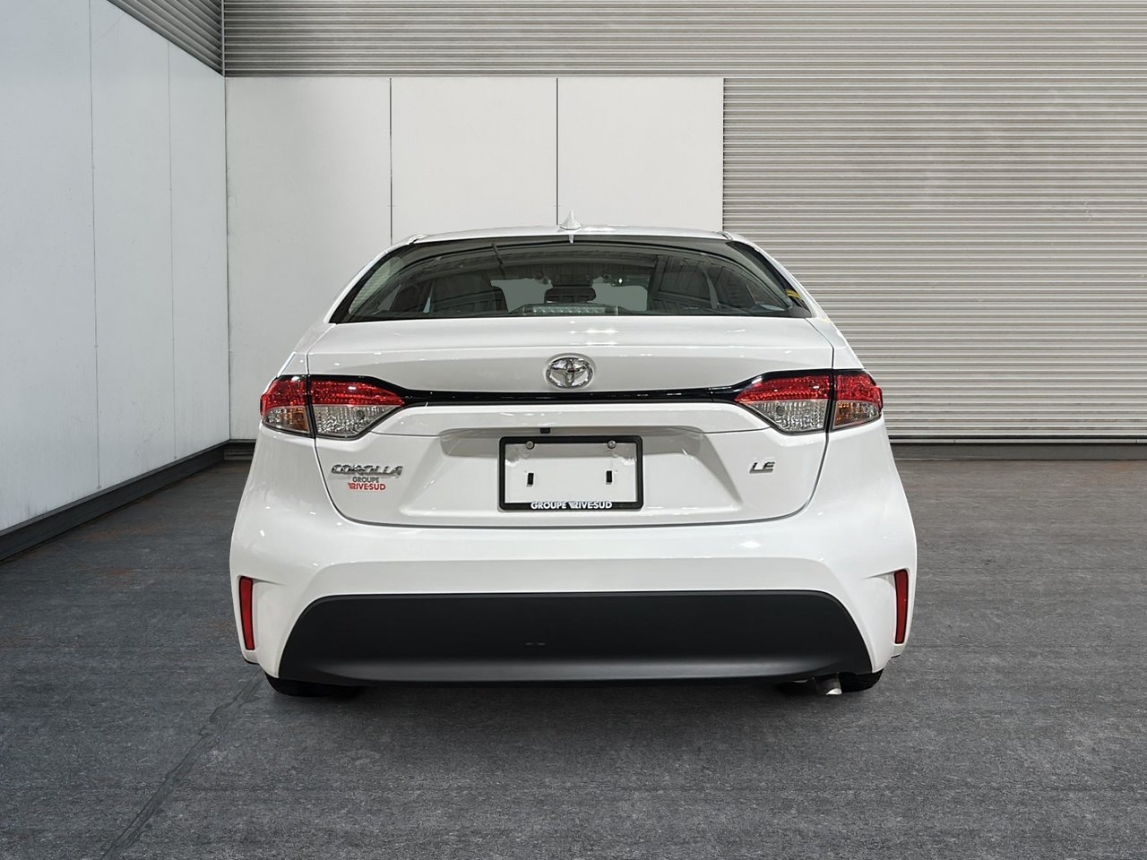 Toyota Corolla LE 2023-2