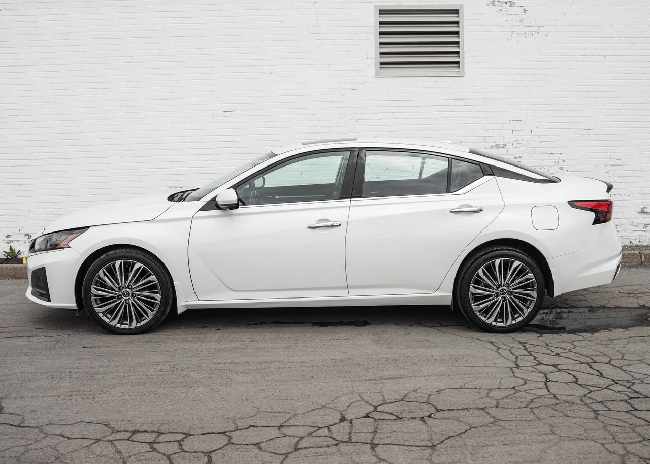 Nissan Altima 2024
