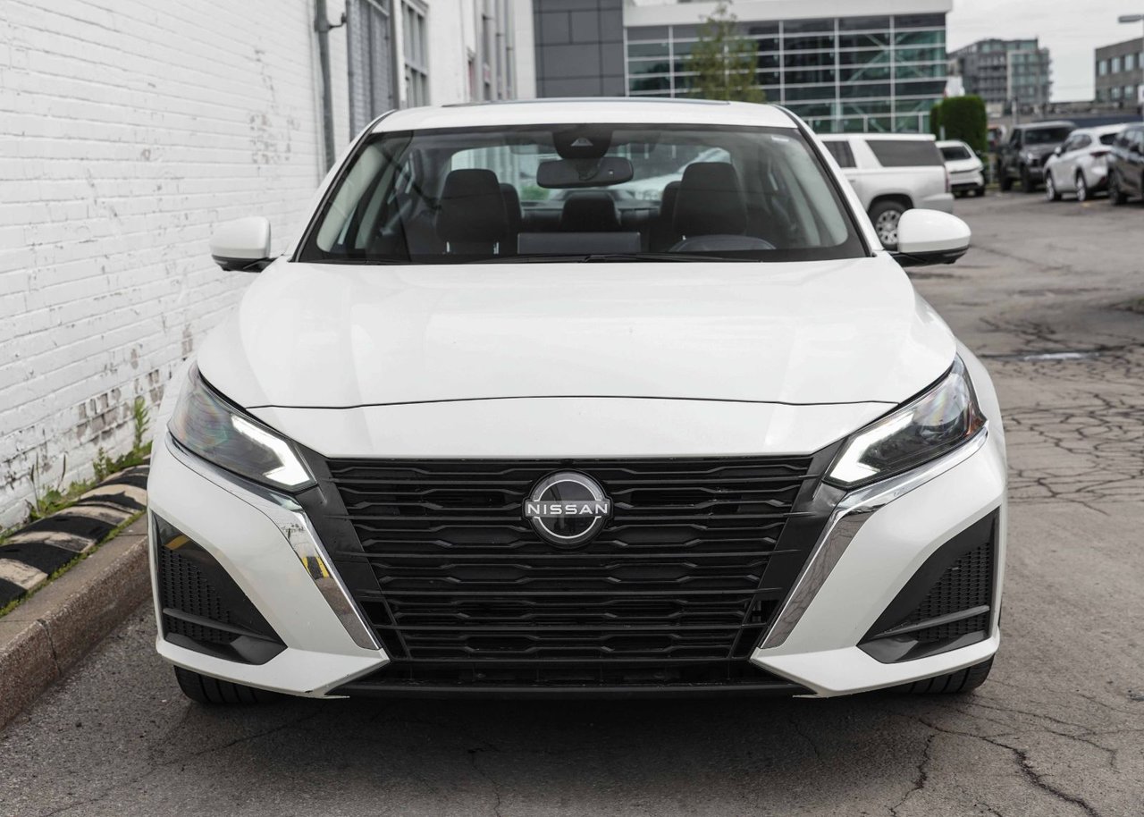 Nissan Altima 2024