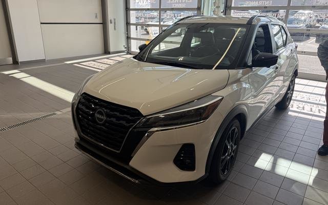 White 2023 Nissan Kicks SUV / Crossover Front-Wheel Drive Automatic