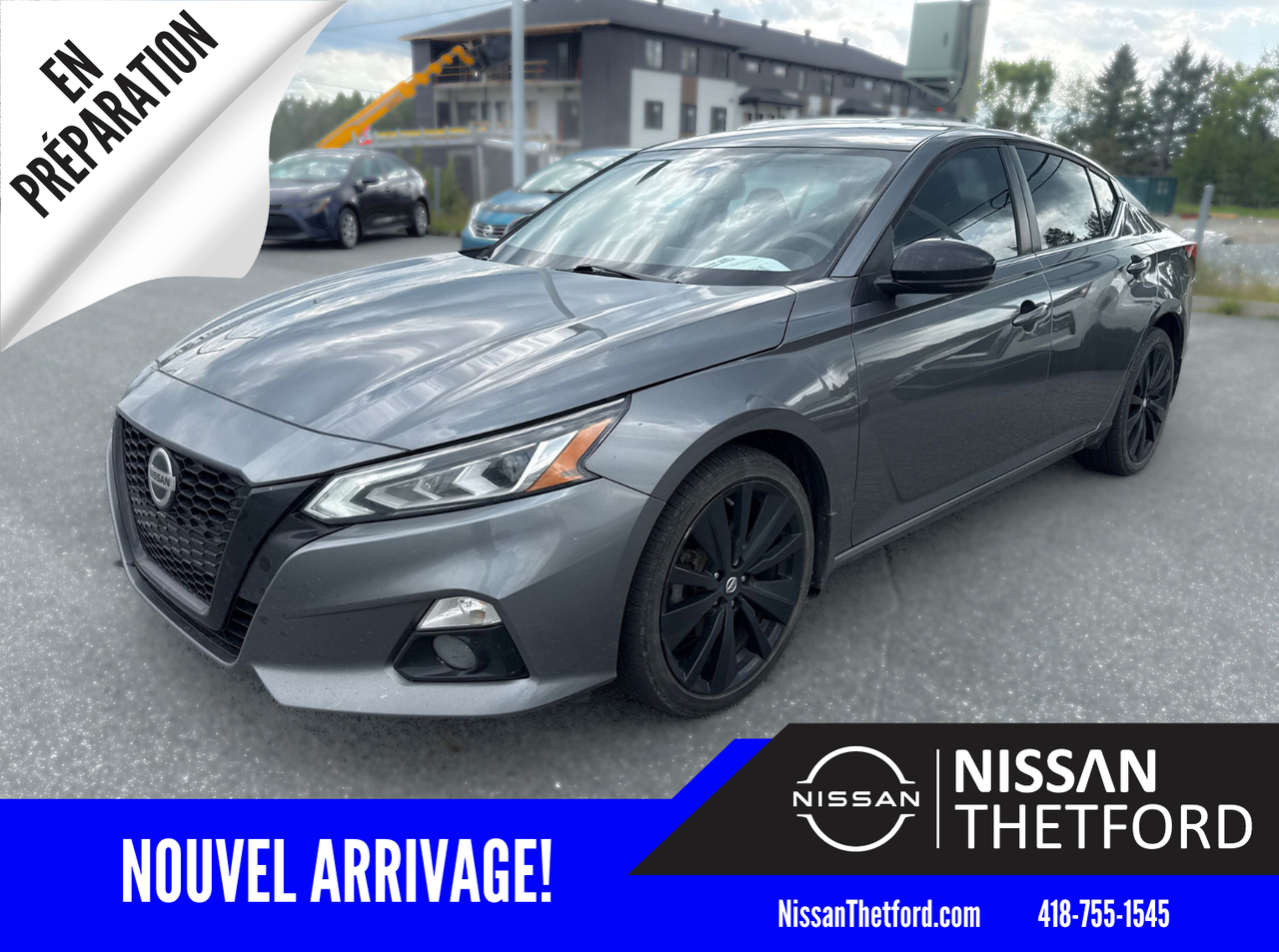 Gray 2022 Nissan Altima Sedan All-Wheel Drive Continuously Variable Transmission