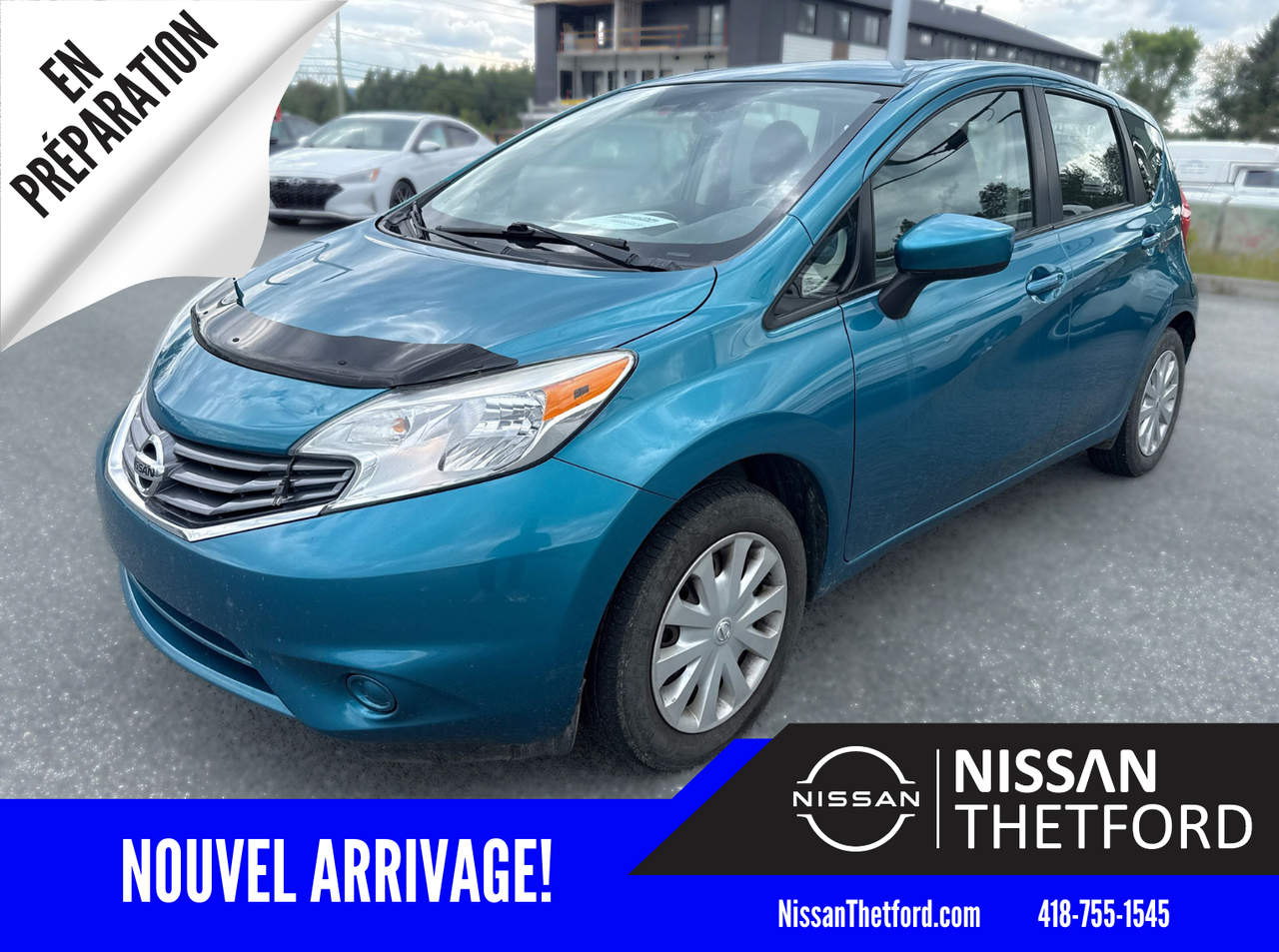 Blue 2015 Nissan Versa Note Hatchback Front-Wheel Drive Continuously Variable Transmission