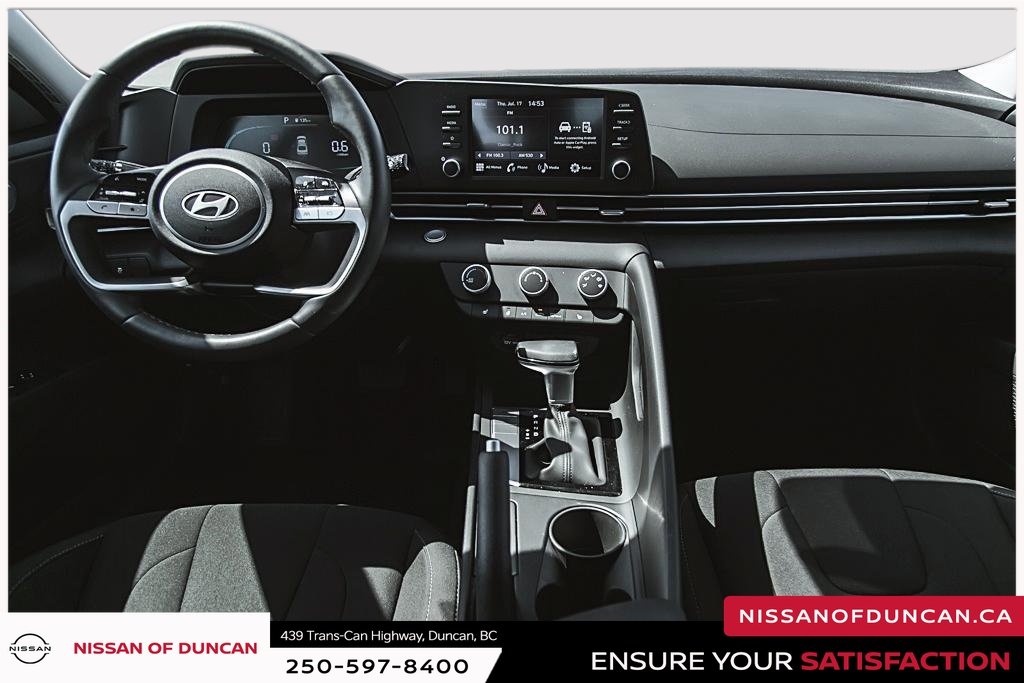 2025 Hyundai Elantra Preferred-14