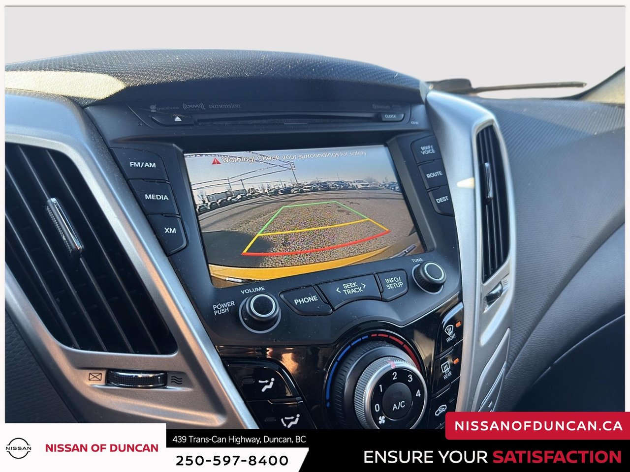 2016 Hyundai Veloster Tech-17