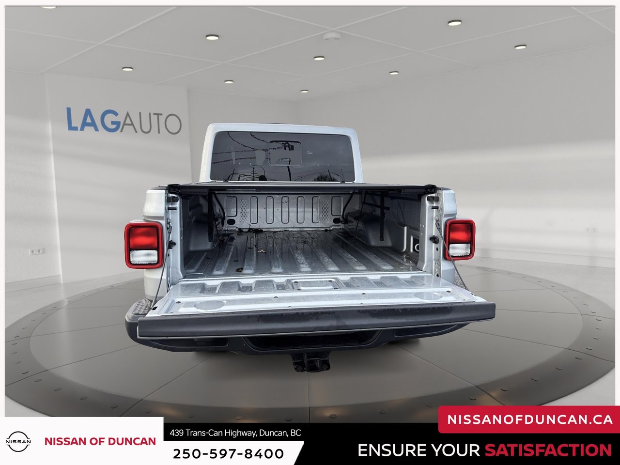 2023 Jeep Gladiator Overland-16