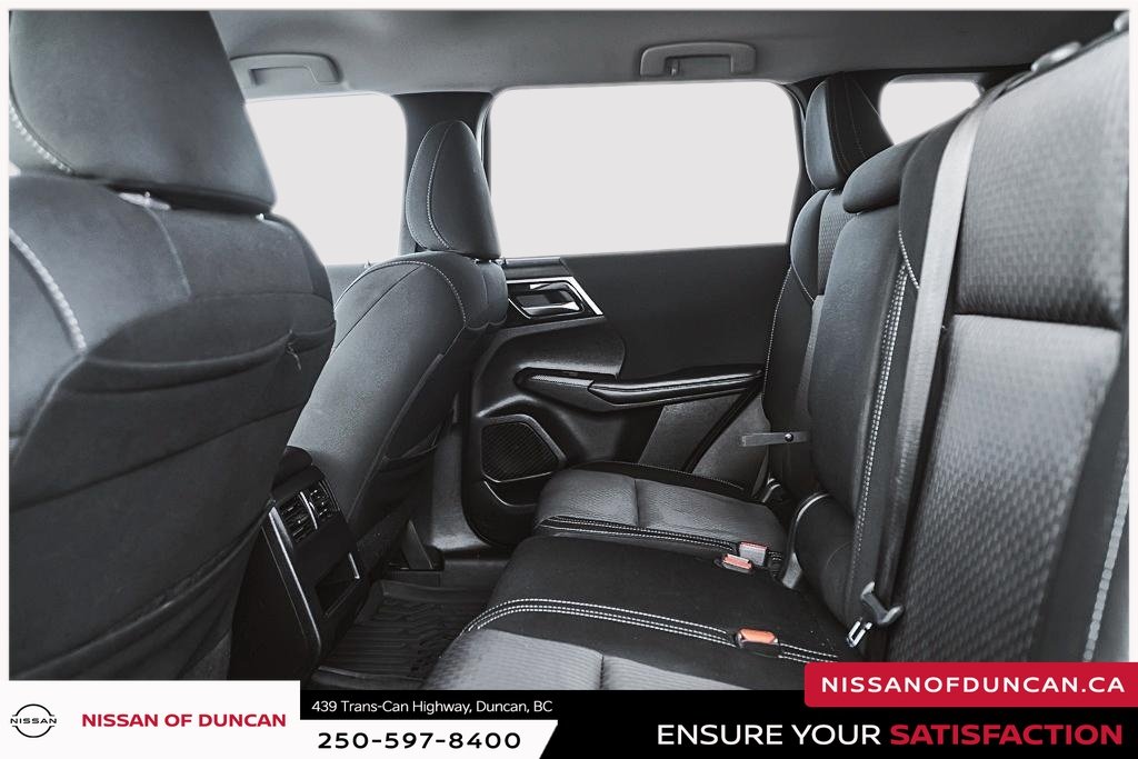 2024 Mitsubishi Outlander ES-13