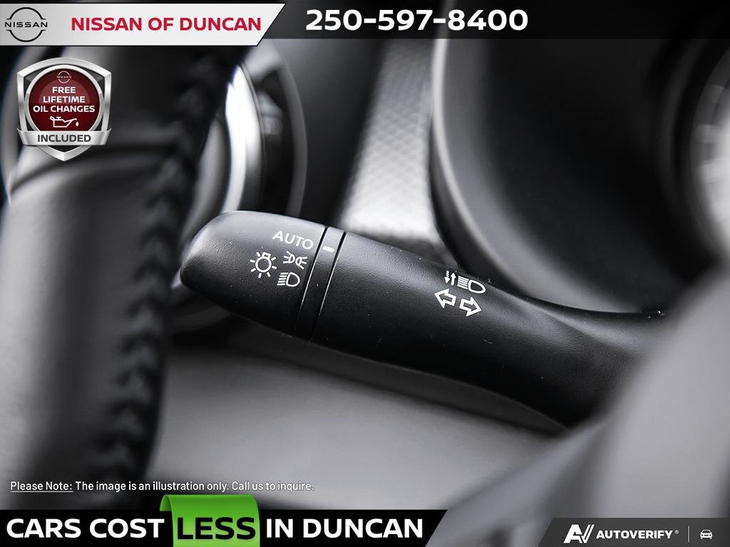 2025 Nissan Kicks Play SV-23