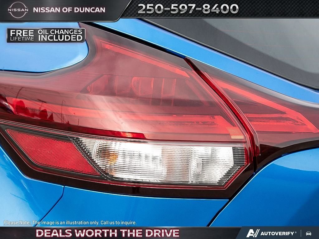 2025 Nissan Kicks Play SV-10
