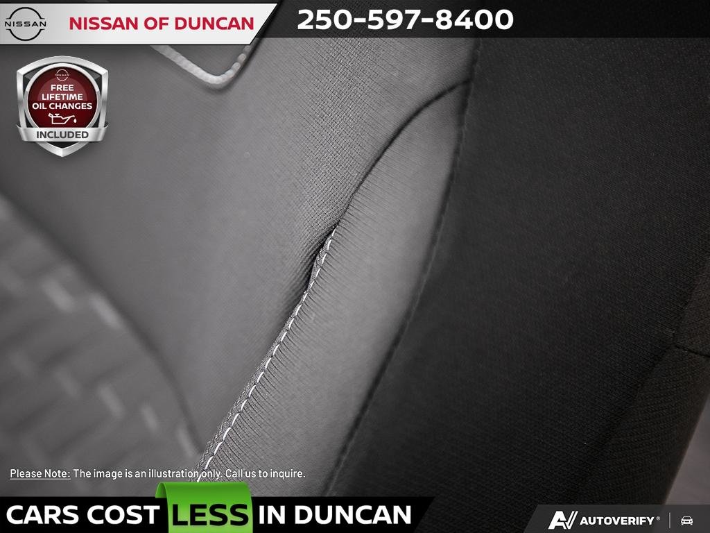 2025 Nissan Kicks Play SV-19