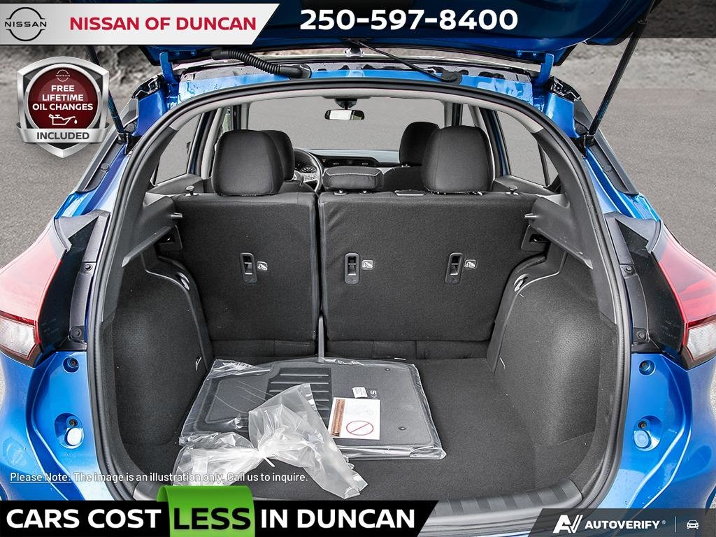 2025 Nissan Kicks Play SV-6