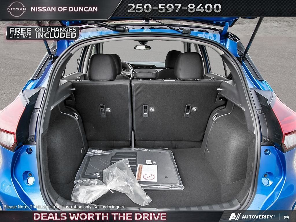 2025 Nissan Kicks Play SV-6