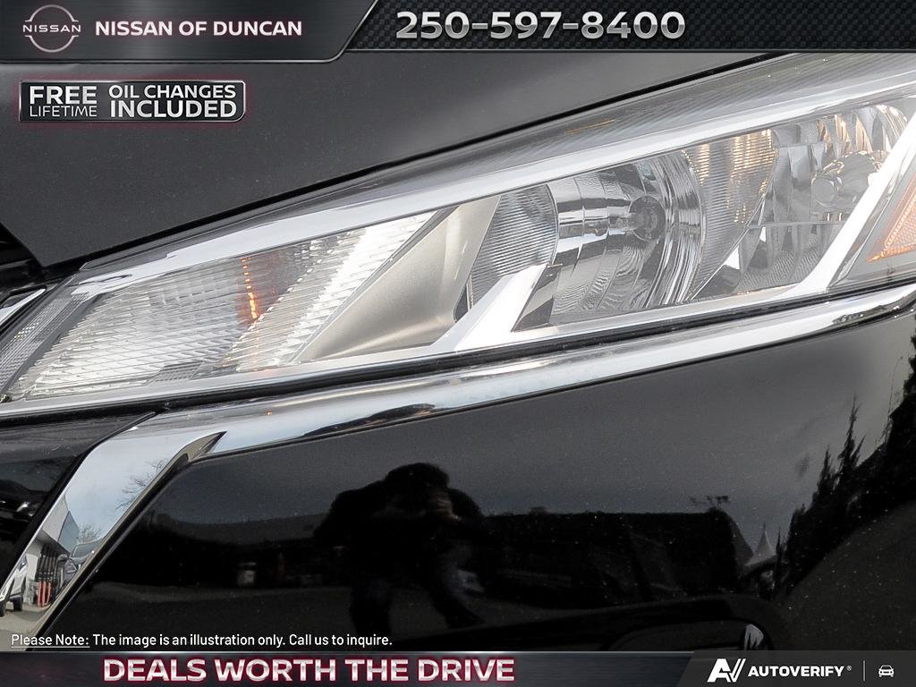 2025 Nissan Kicks Play S-8