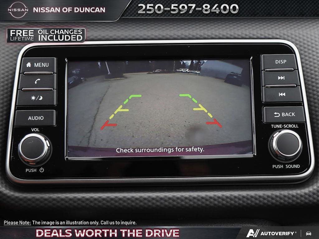 2025 Nissan Kicks Play S-21